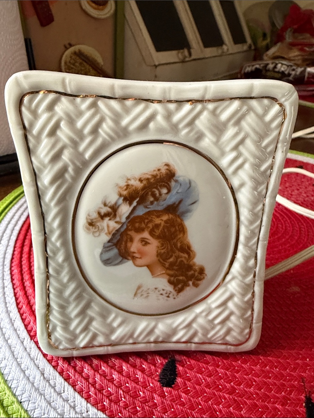 Vintage White Ceramic Medallion  night light with Gold Trim